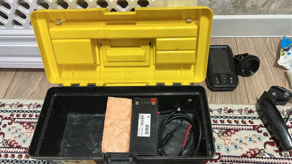 Эхолот Garmin striked vivid 4cv