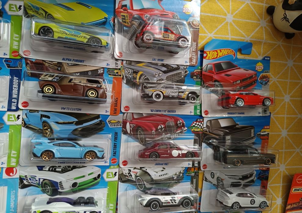 Метални колички Hot wheels