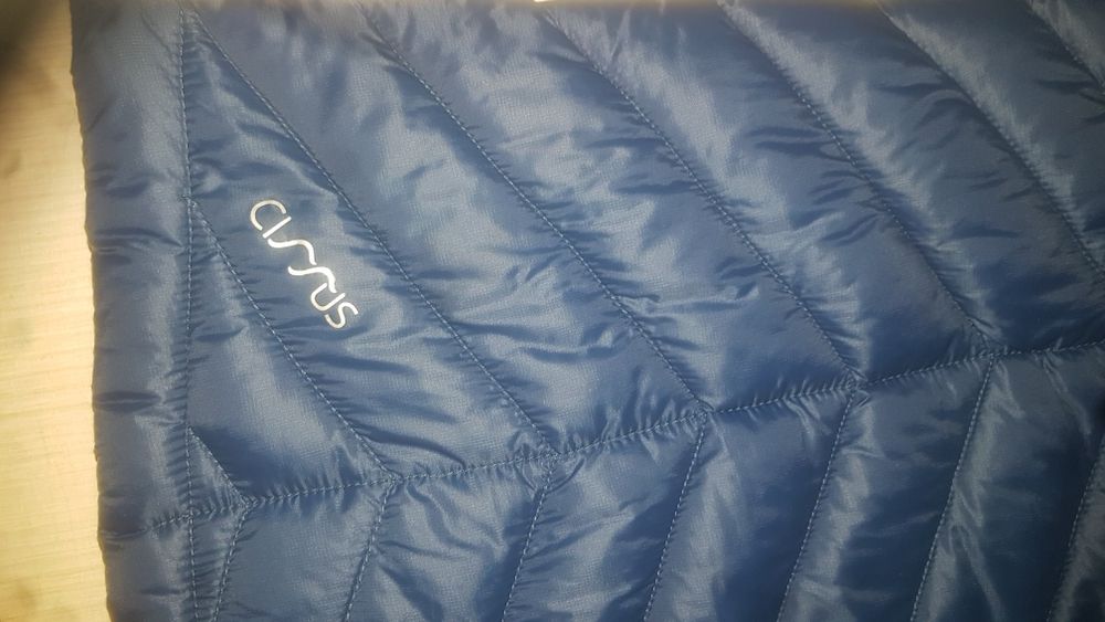 RABGeacă din puf Microlight Alpine QDB-15-ST Bleumarin Slim Fit