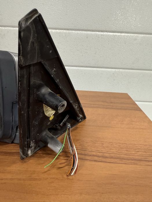 Боковое зеркало на бмв е38 до рестайлинг