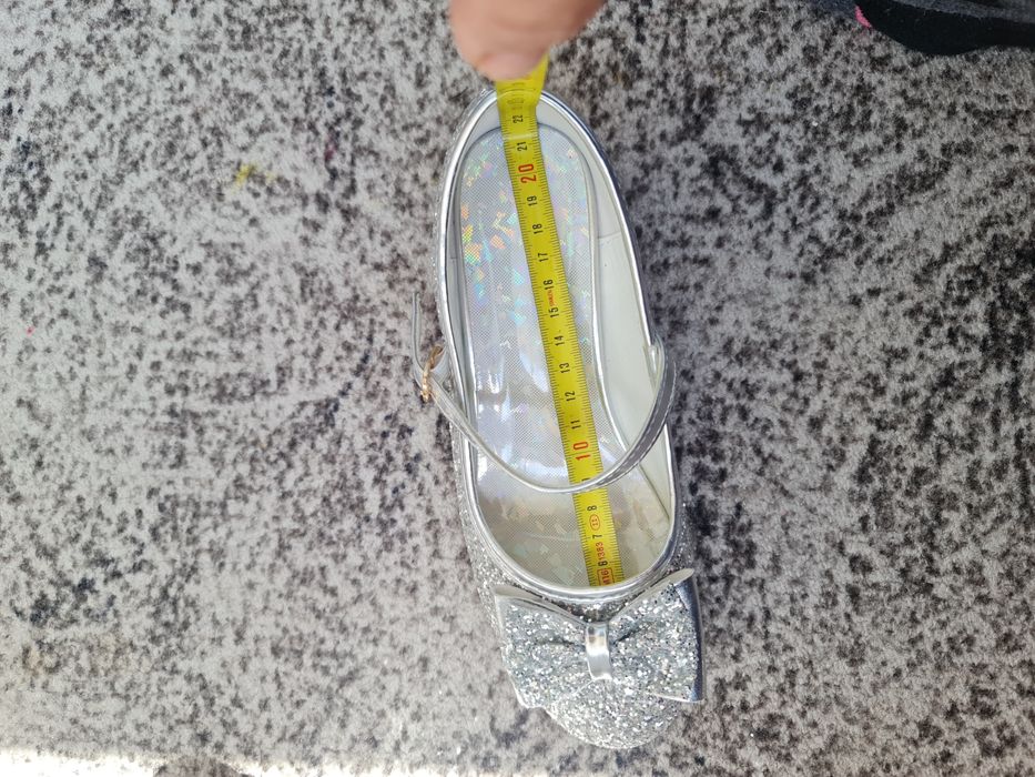 Pantofi prințesă, cu sclipici,  H&M