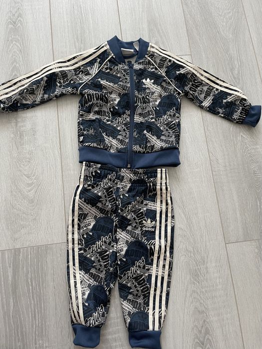 Adidas бебешки анцуг