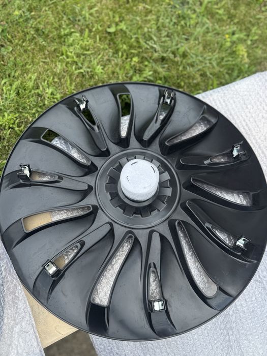 Tesla Model Y тасове 19’