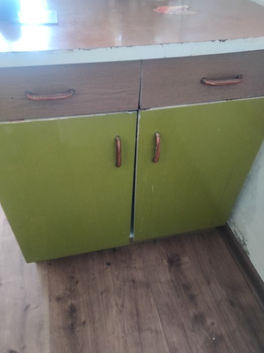 отдам кухонный гарнитур б/у