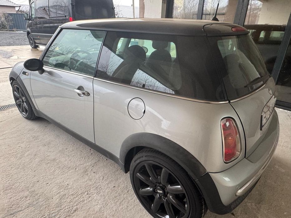 Vând mini cooper