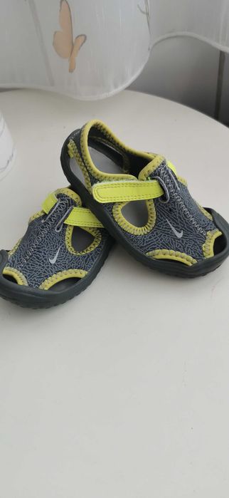 Sandale Nike mărimea 20