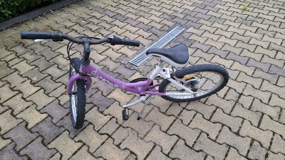 1 колело, 2 скейтборда