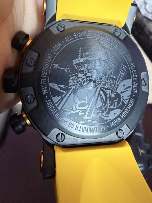 НОВ! Продавам часовник VOSTOK LUNOKHOD