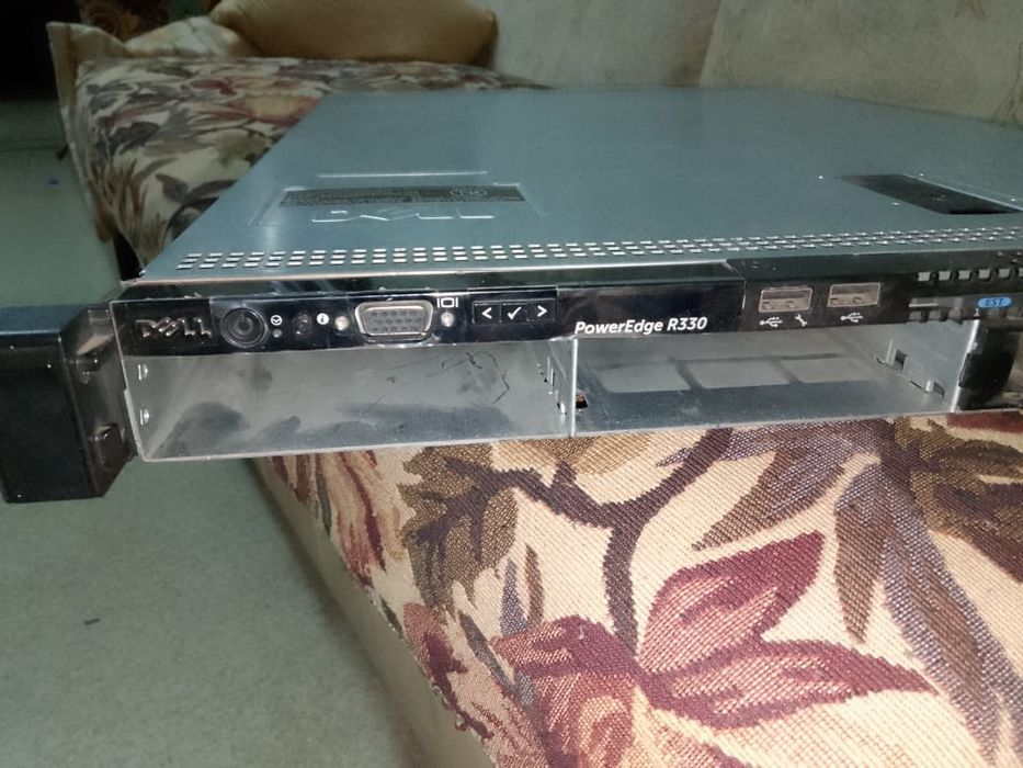 Продам сервер, б/у