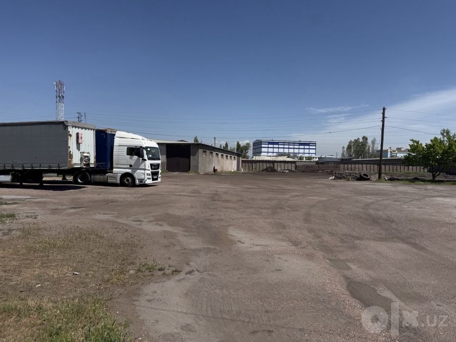 Ohangaronda 67 sotixli baza arenda:Sklad 500m2+naves 300m2+ochiq hudud