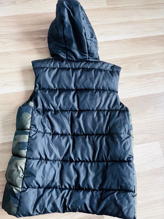 Детски елек от Пепко