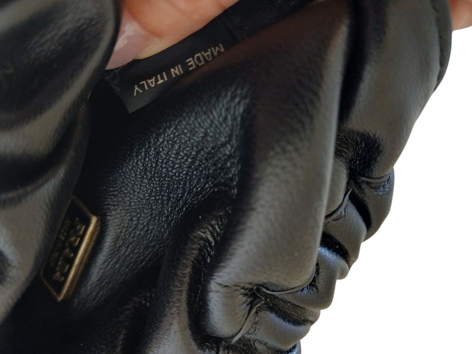 Prada bucket оригинал
