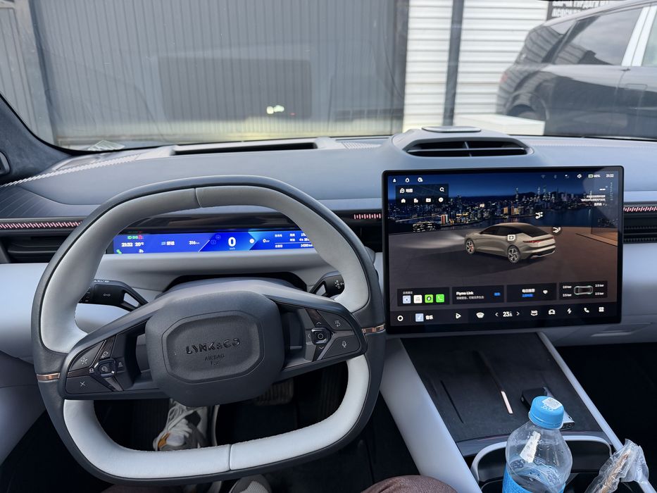 Link & Co Z 10.  4WD.  Natariuska Tayyor