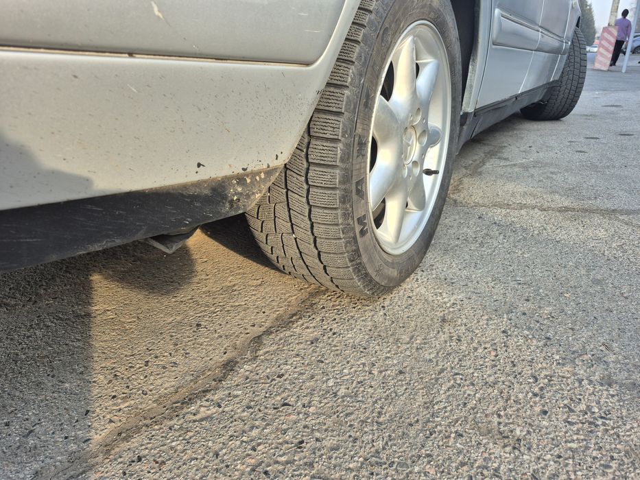 Мерседес-бенц w210