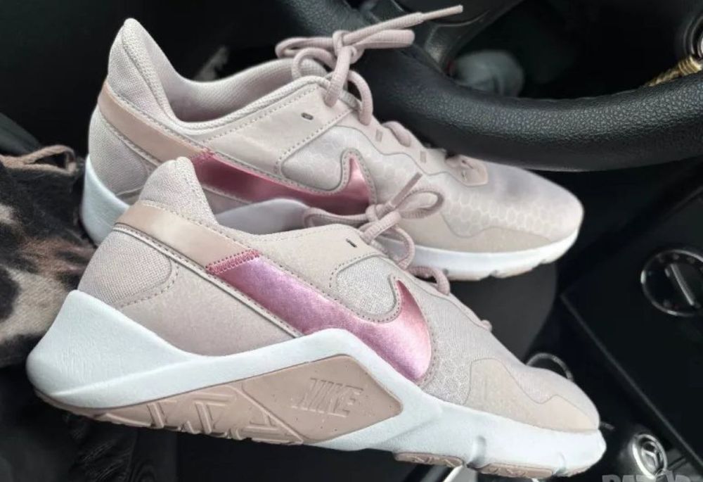Дамски маратонки Nike 42,5