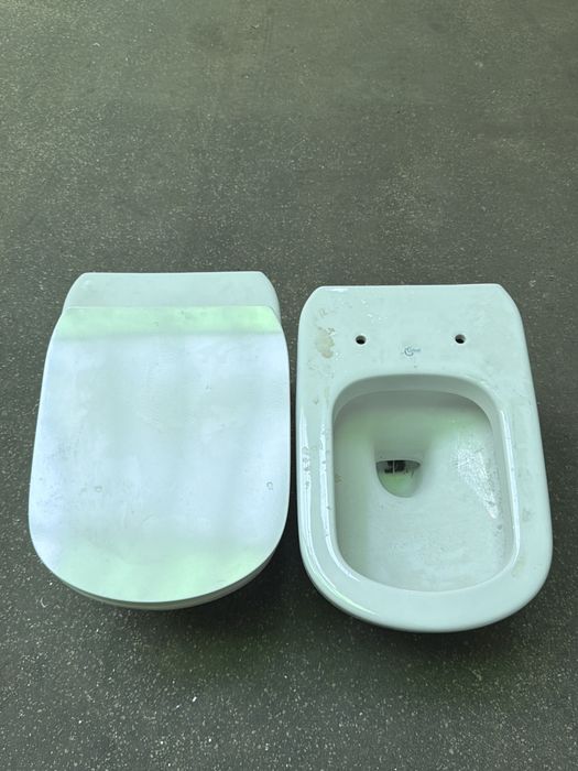 Vand WC suspendat IDEAL 2 buc