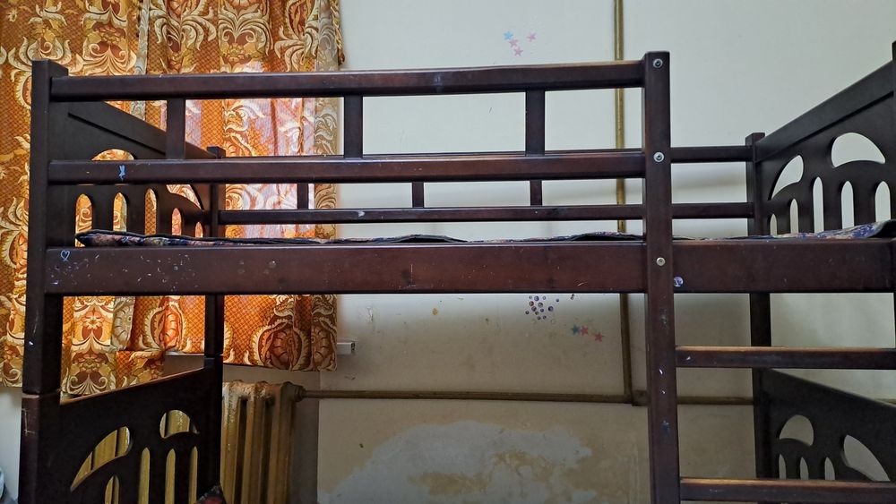 Продам кровать двух-ярусную