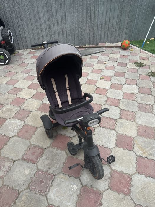 детская коляска.