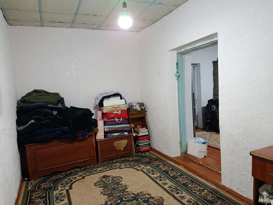 Срочно ховли уй сотилади 4 хона