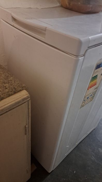Пералня индезит/ Indesit  може  за части.