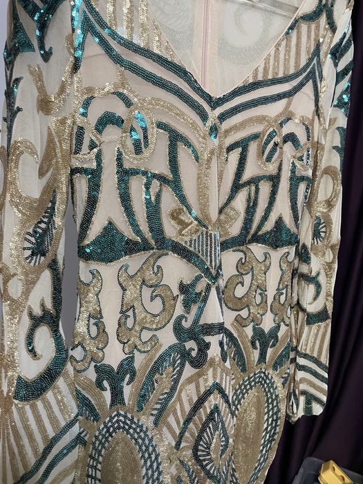 Официална рокля