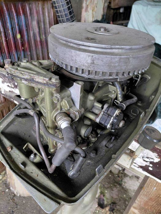 Меркурий 9.9 и Джонсън 6 кс.