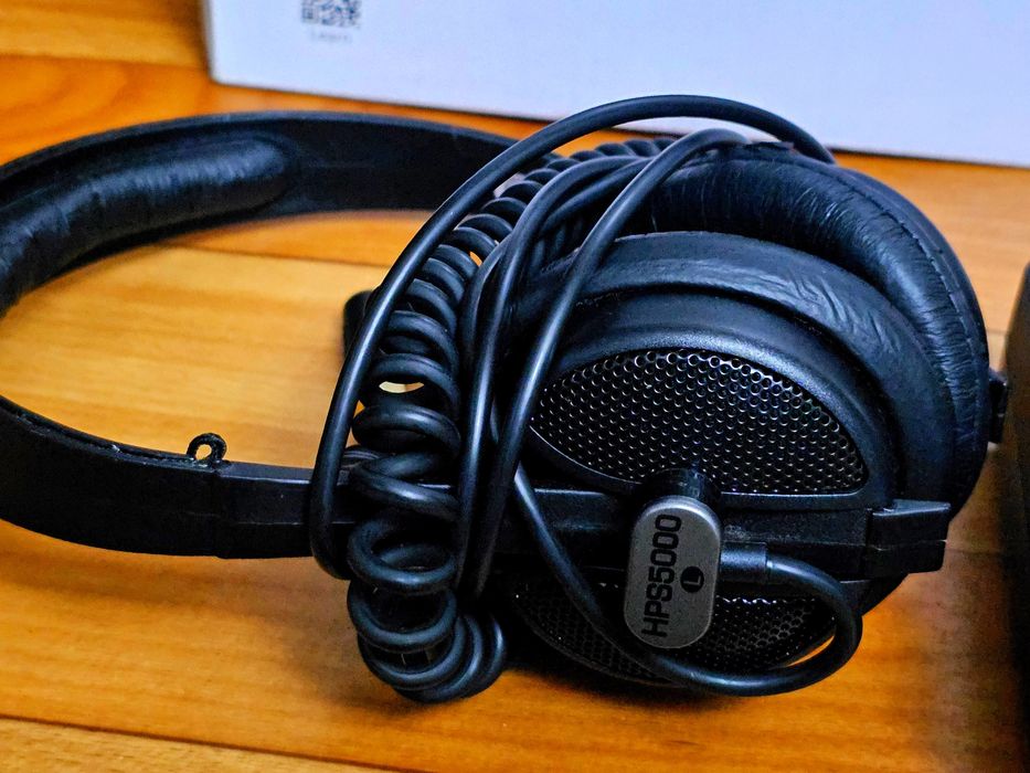 Студийный набор BEHRINGER U-Phoria Studio