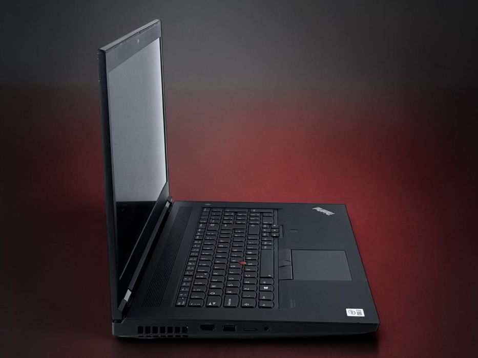 Лаптоп Lenovo ThinkPad P17 Gen 1 17" Full HD i7-10750H 32RAM 512SSD T2000 Гаранция!