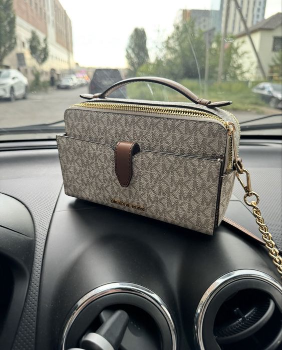 Оригинал сумка от Michael Kors