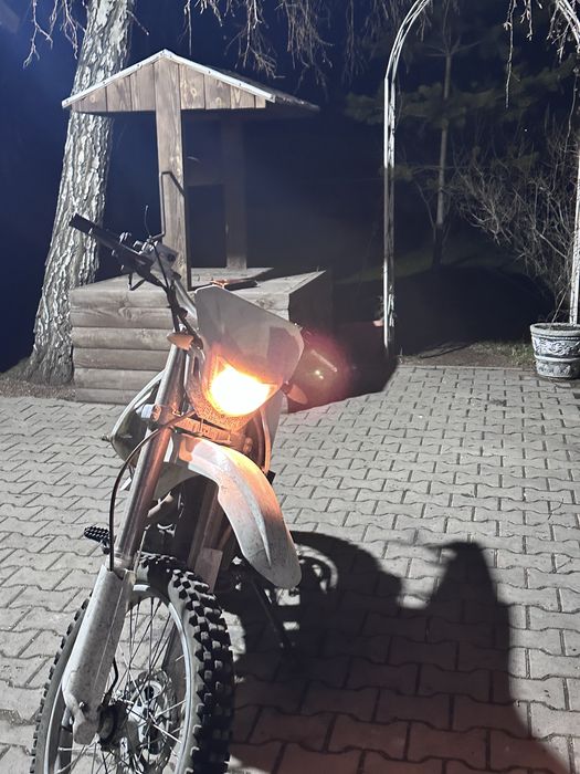 эндуро 250 кубов