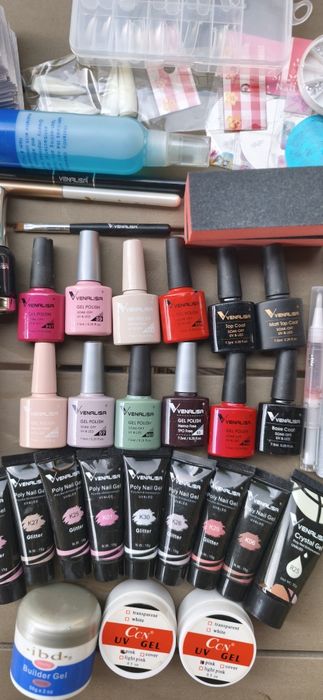 Kit manichiură, produse venalisa, polygeluri, oje semipermanente, pensule, accesorii