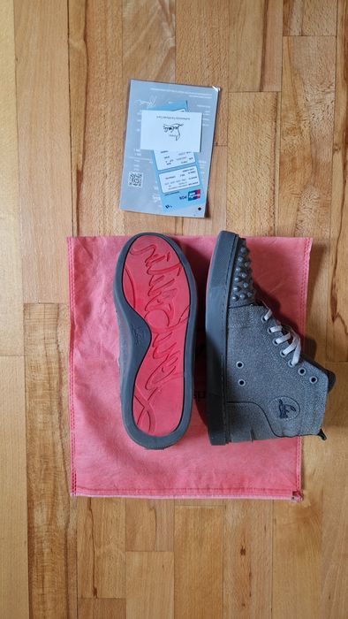 Papuci Christian louboutin gri