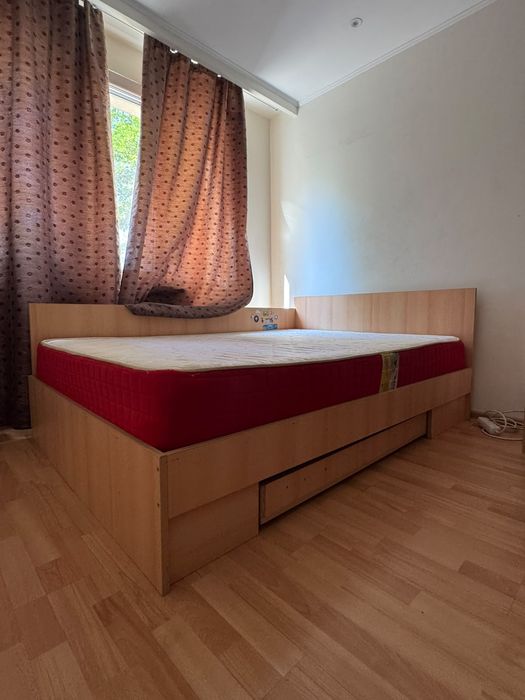 Mobila de vinzare