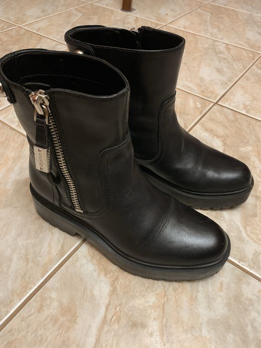 Дамски ботуши Guess