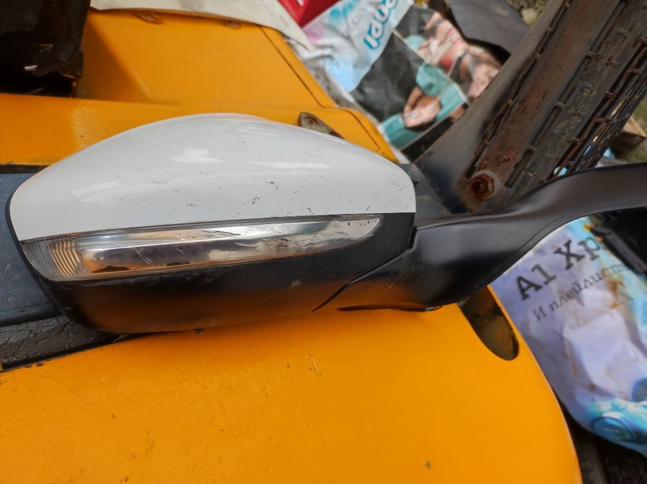 Дясно огледало за Пежо-208