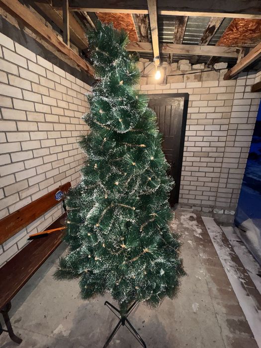 Продам ёлку срочно