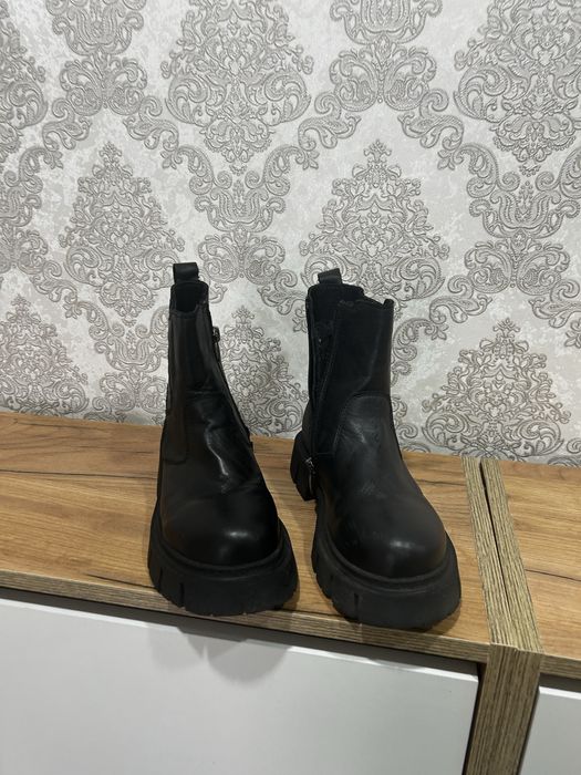 Сапоги демисезонные 34 разм