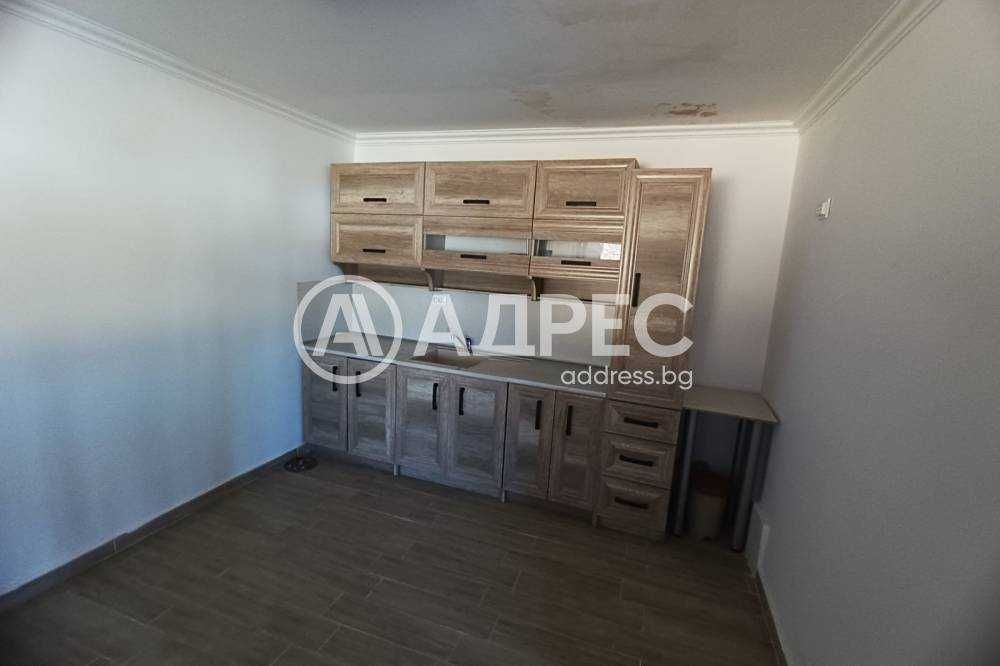 Продава се Промишлена сграда в Разград, Център - 287 кв.м за 802 €/кв.м - Снимка #4