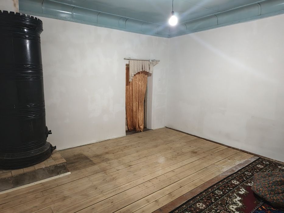 Xorazim viloyati xonqa tumani uy sotiladi