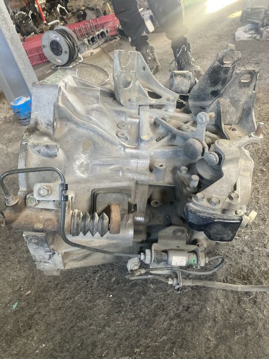 Toyota auris 2009 година 2.0d 6 скорости Скоростна Кутия