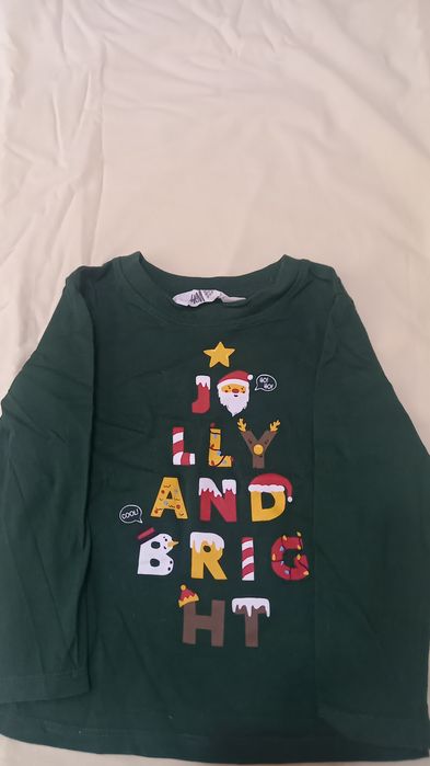 Коледни мотиви на блузки..