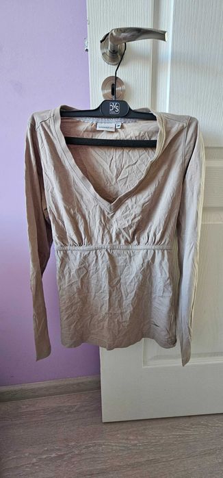 Дамски блузи и пуловери