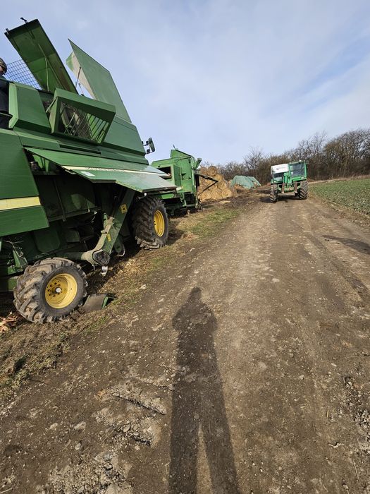 Dezmembrez john deere 2258