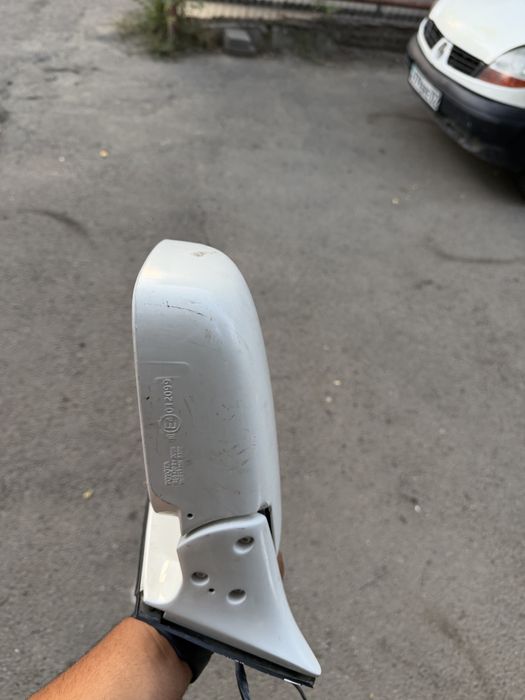 Lexus 470 зеркола