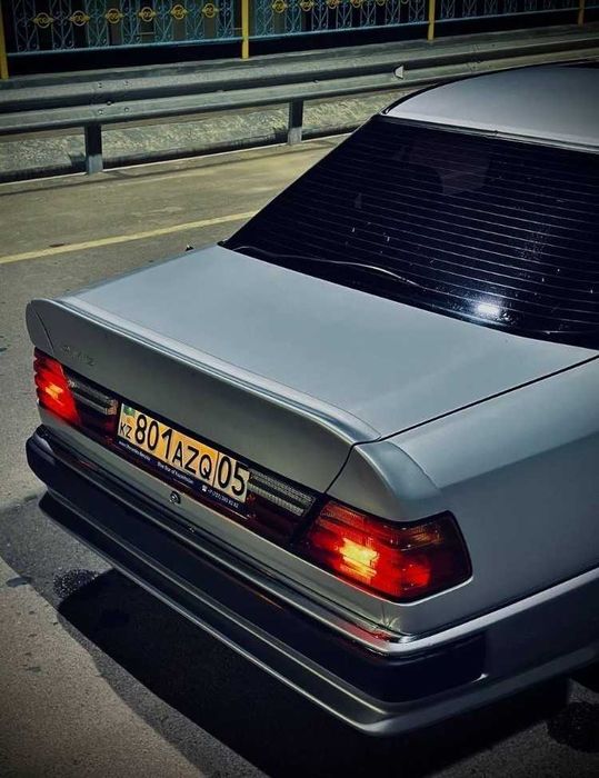 Спойлер на Mercedes-Benz W124