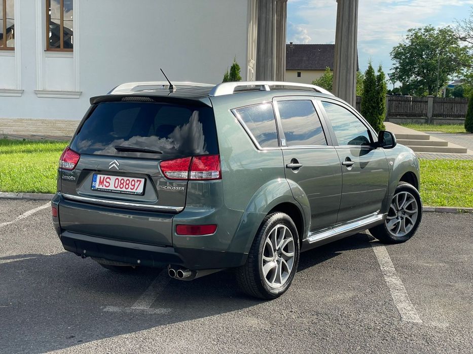 Citroen C-Crosser Euro 5  2.2 HDi 156 cp  4x4  automat  7 locuri FULL!