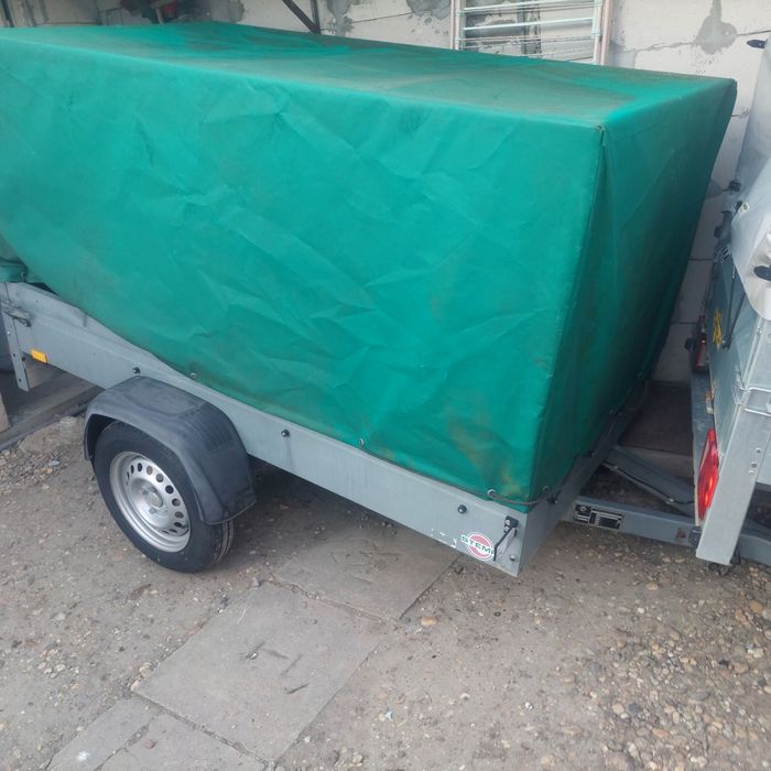 Remorcă Stema 750 kg