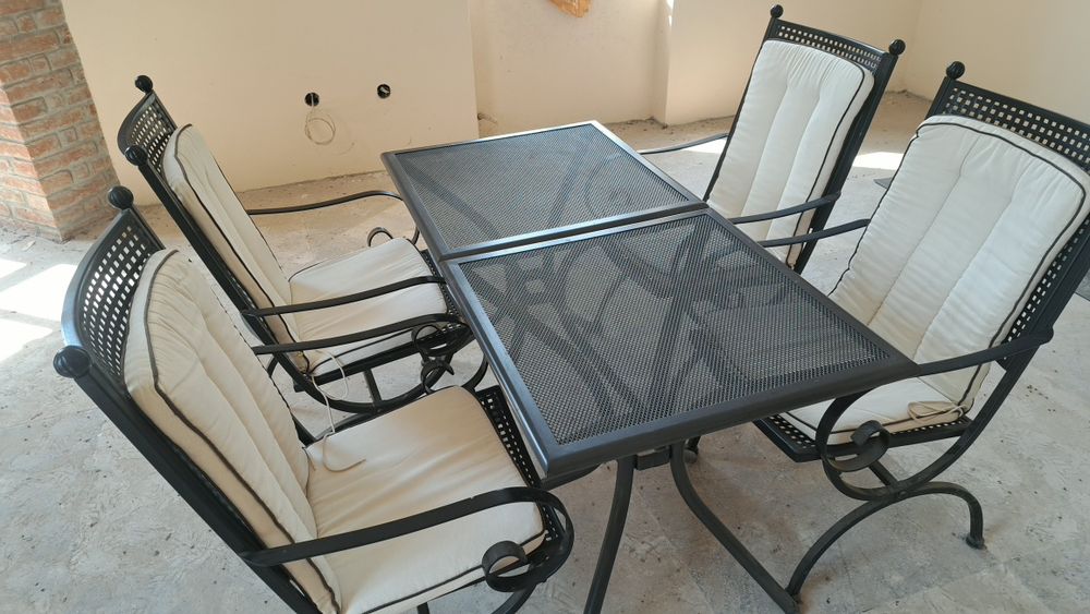 Mobilier terasa din fier forjat