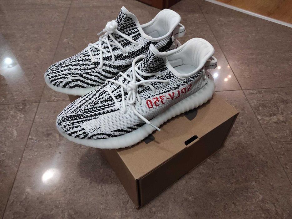 Adidas Yeezy Boost 350 V2 Zebra
