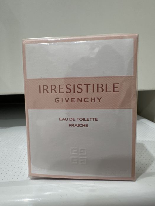 Продаю духи Givenchy